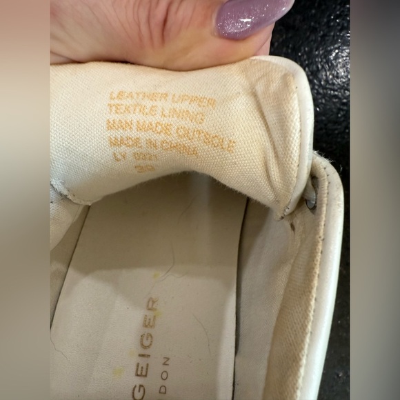 KURT GEIGER LONDON White Leather Sneakers w Studs & Brass Eagle Head 39 - Picture 9 of 10